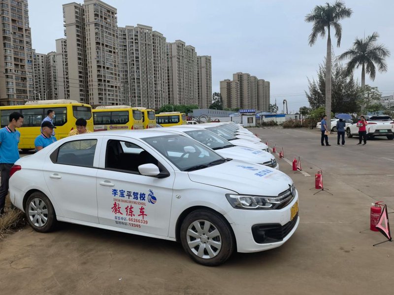 海口驾校咨询全攻略：轻松学车不迷茫